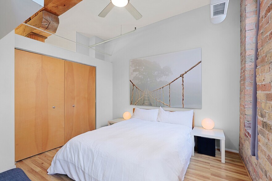 Second Bedroom (easily fits a queen, open loft design) - 417 S Jefferson St