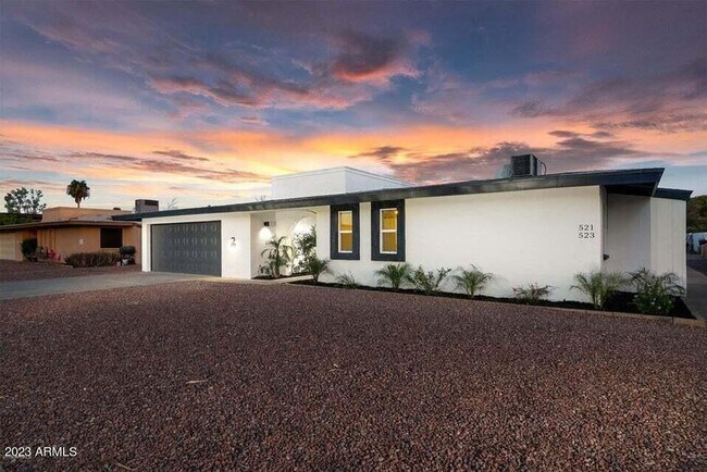Building Photo - 521 W Pebble Beach Dr