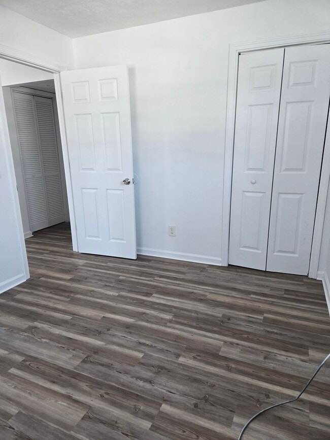 Building Photo - Renovated 2 Bedroom  Ranch for Rent in Aurora