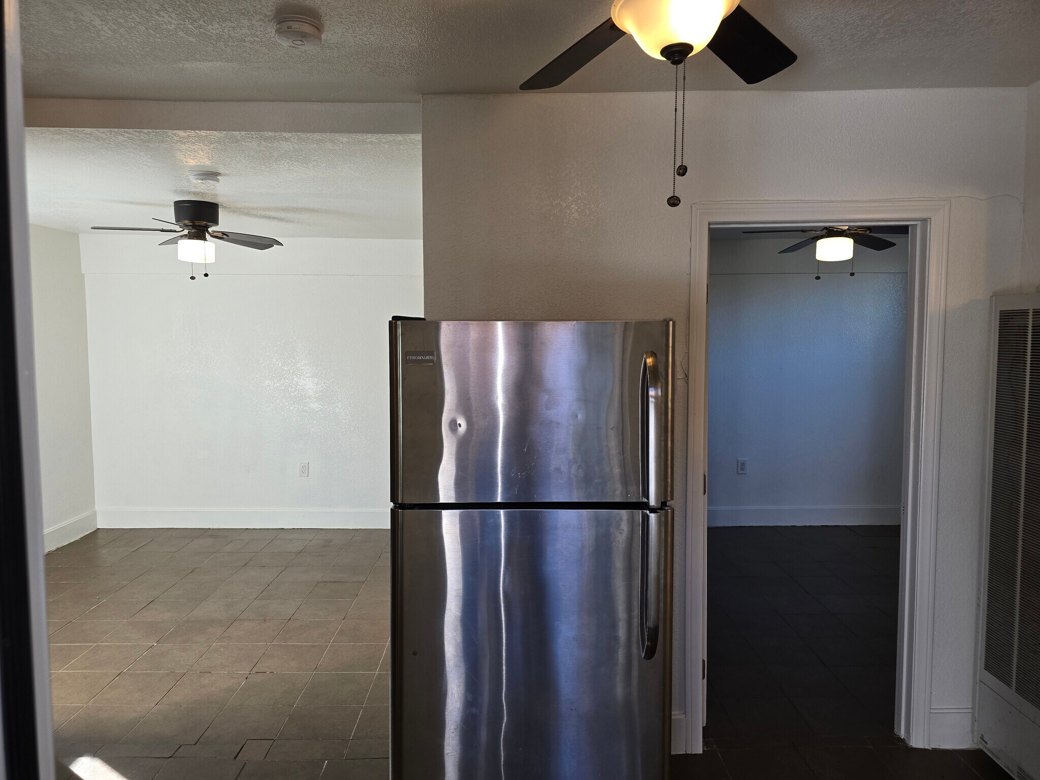 3 total ceiling fans - 6410 10th Ave