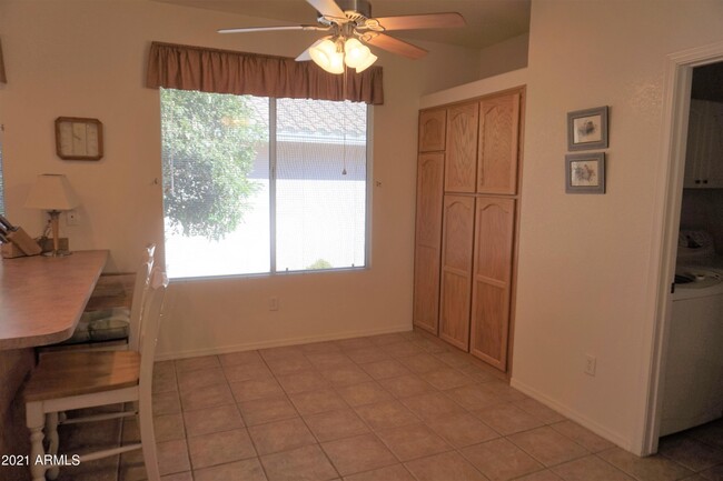 Building Photo - 3036 Softwind Dr