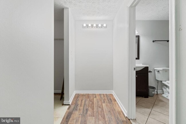 Building Photo - 3618 Wharf Ln