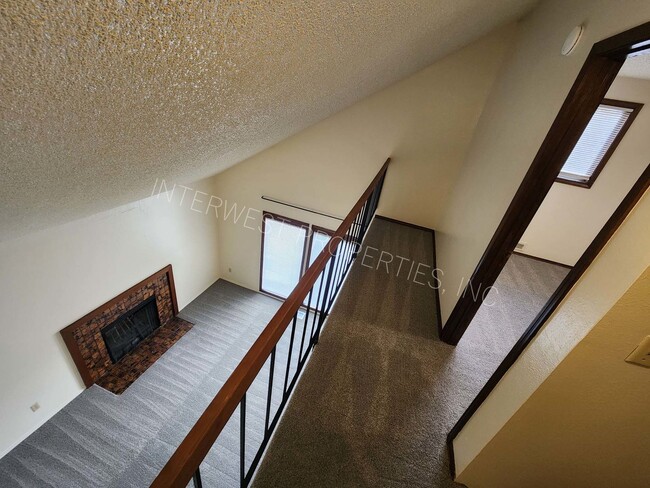 Building Photo - ***1ST MONTH'S RENT FREE PROMO***3 Bd that...