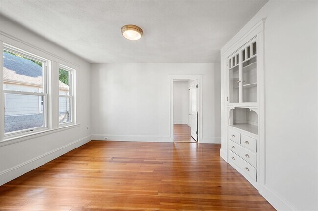 Building Photo - 62-64 Flett Rd