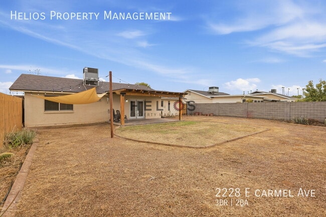 Building Photo - 2228 E Carmel Ave