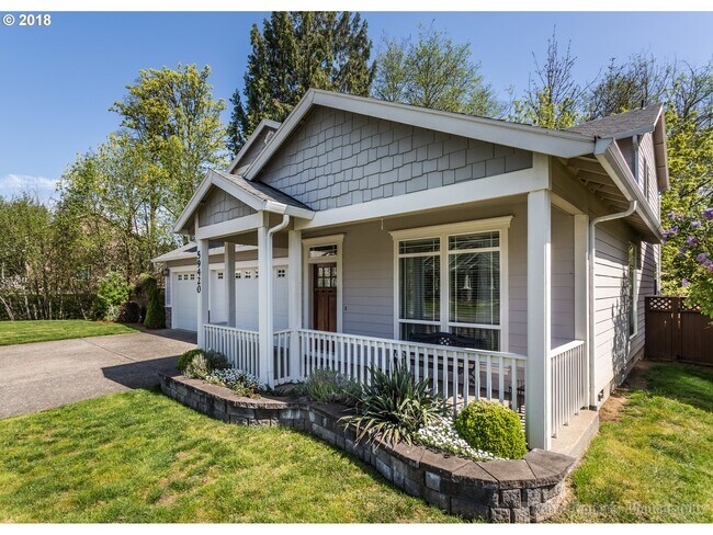 Building Photo - 59420 Oak Ridge St