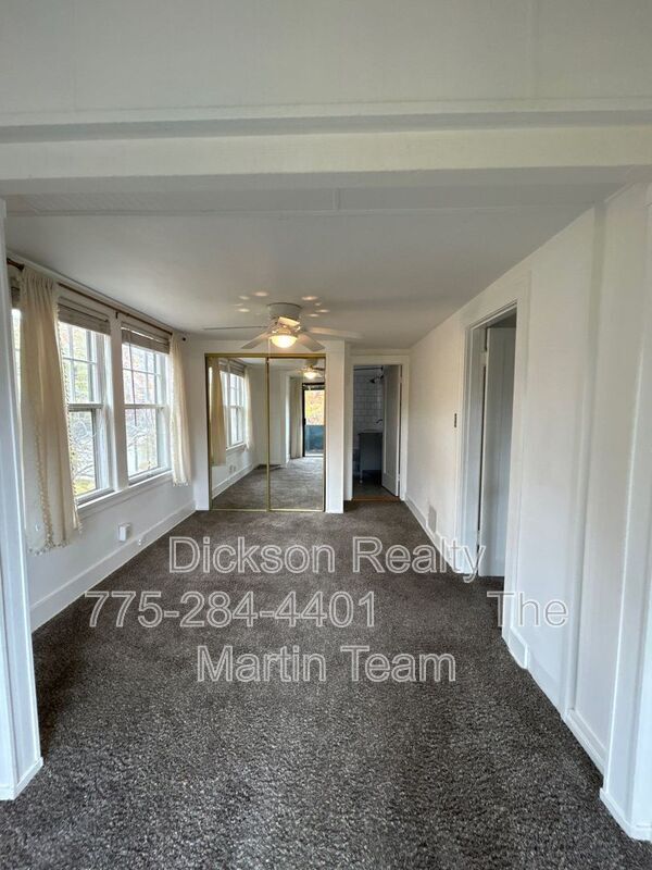 Building Photo - 901 Walker Ave