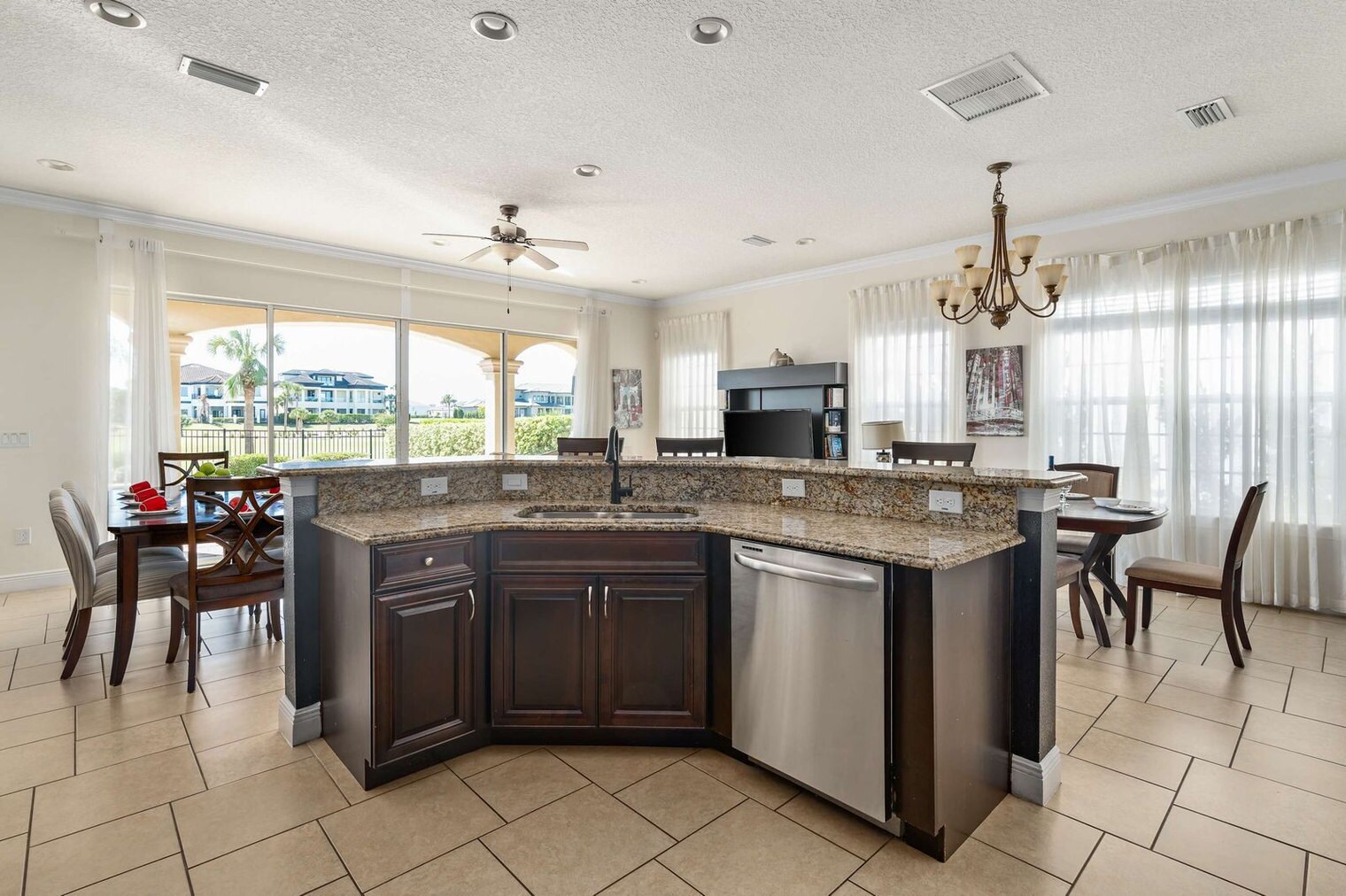 Building Photo - 1080 Castle Pines Ct