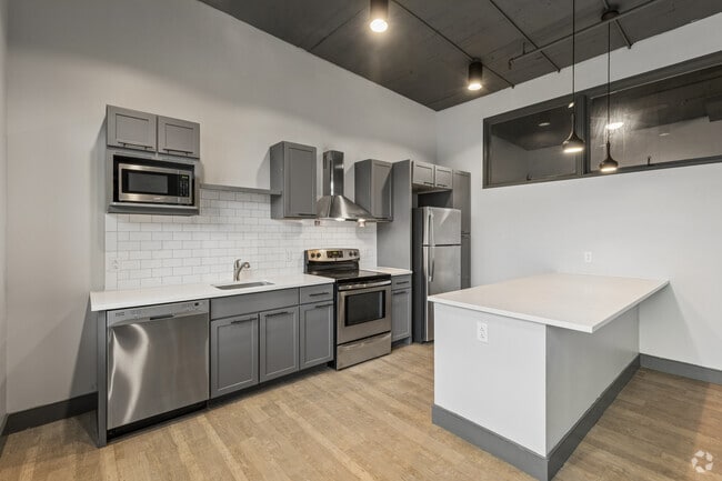 2BR, 2BA - 850SF - Kitchen - AP Lofts