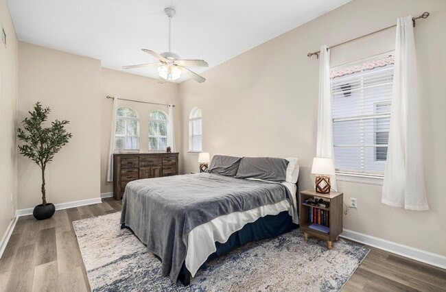 Building Photo - 104 S Moody Ave