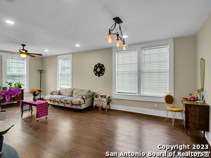 Building Photo - 713 Aransas Ave