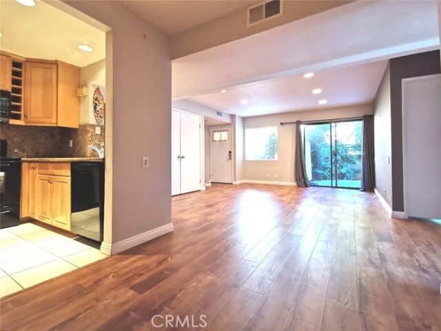 Building Photo - 25671 Le Parc