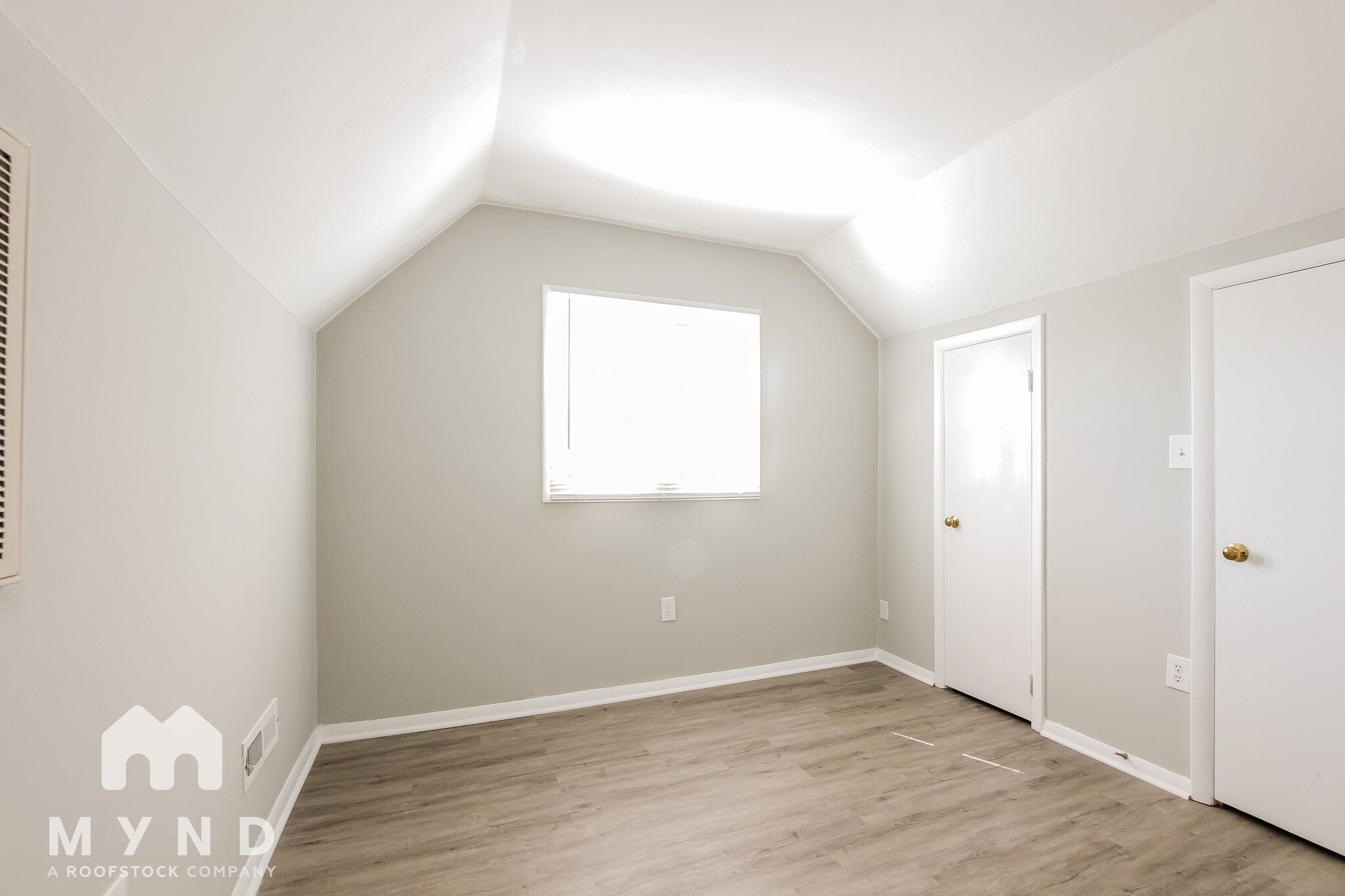 Building Photo - 8401 Clear Meadow Ln