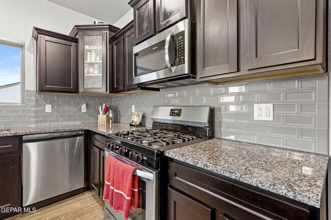 Building Photo - 14813 Tierra Fortaleza Ave