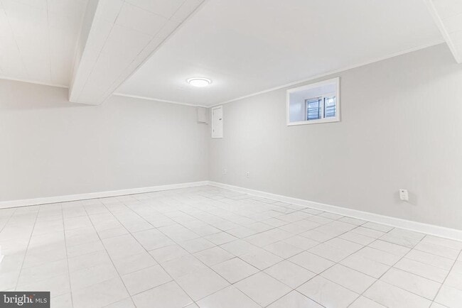 Building Photo - 40 W Taylor Run Pkwy