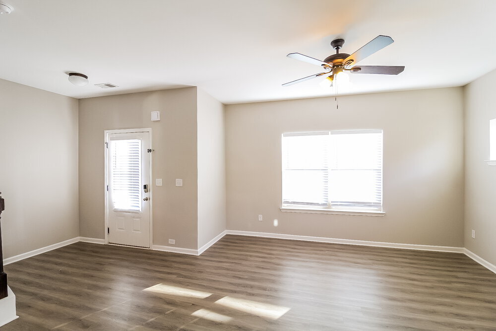 Building Photo - 706 Galveston Way