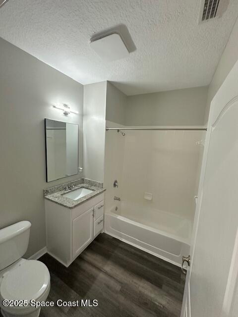 Building Photo - 1030 Venetian Dr