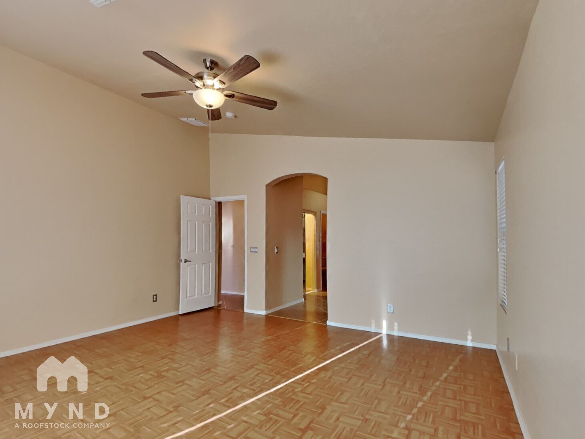 Building Photo - 12813 W Aster Dr