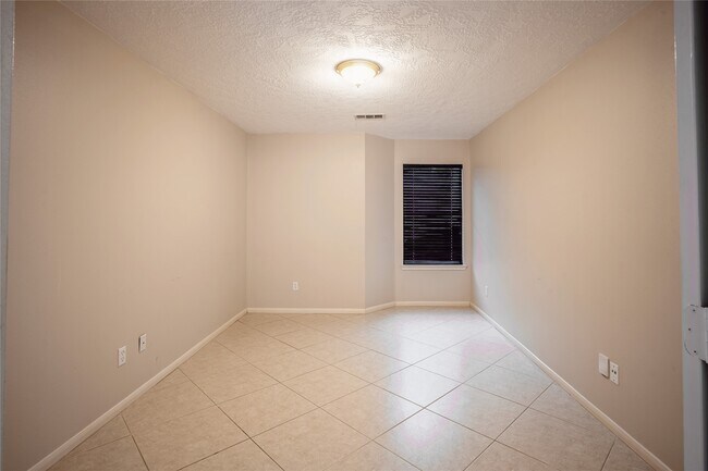 Building Photo - 20518 Terra Springs Dr