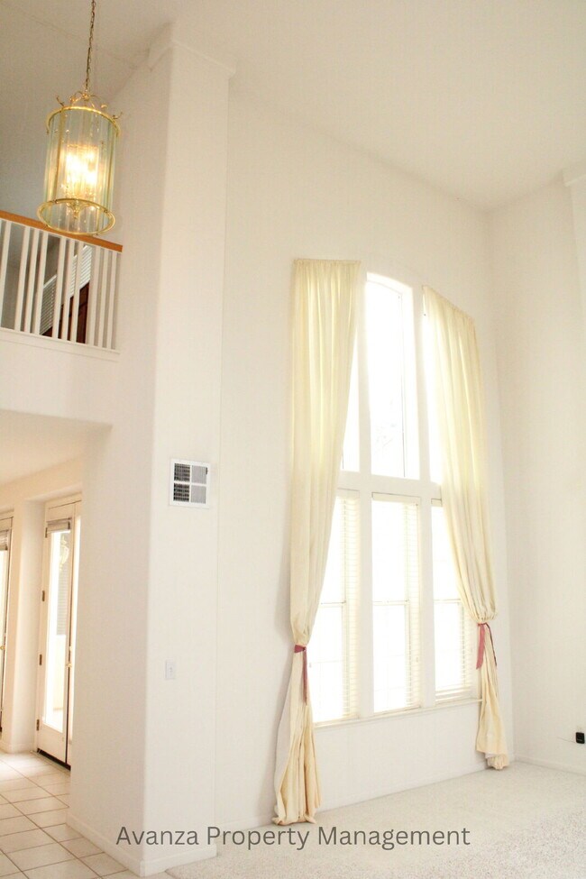 Building Photo - Home for Rent