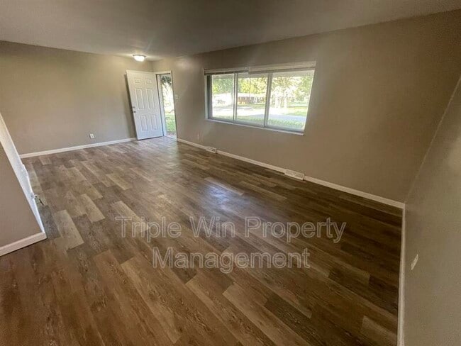Building Photo - 11930 N Ranch Dr