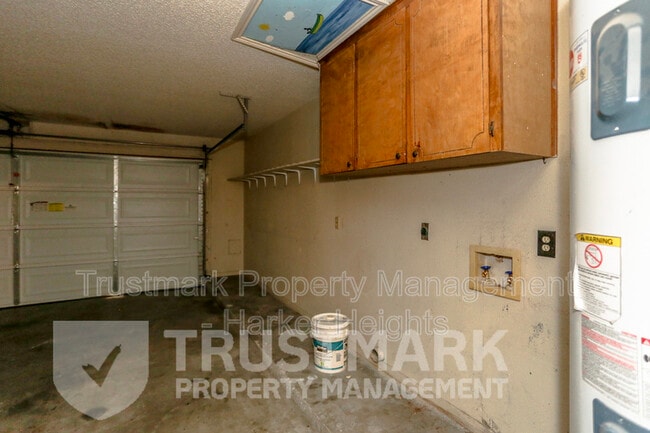 Building Photo - 2110 El Dorado Dr