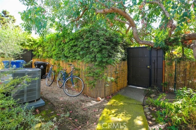 Building Photo - 1113 Amoroso Pl