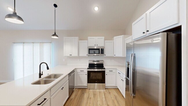 Building Photo - Beautiful 3BR New Construction Townhome in...