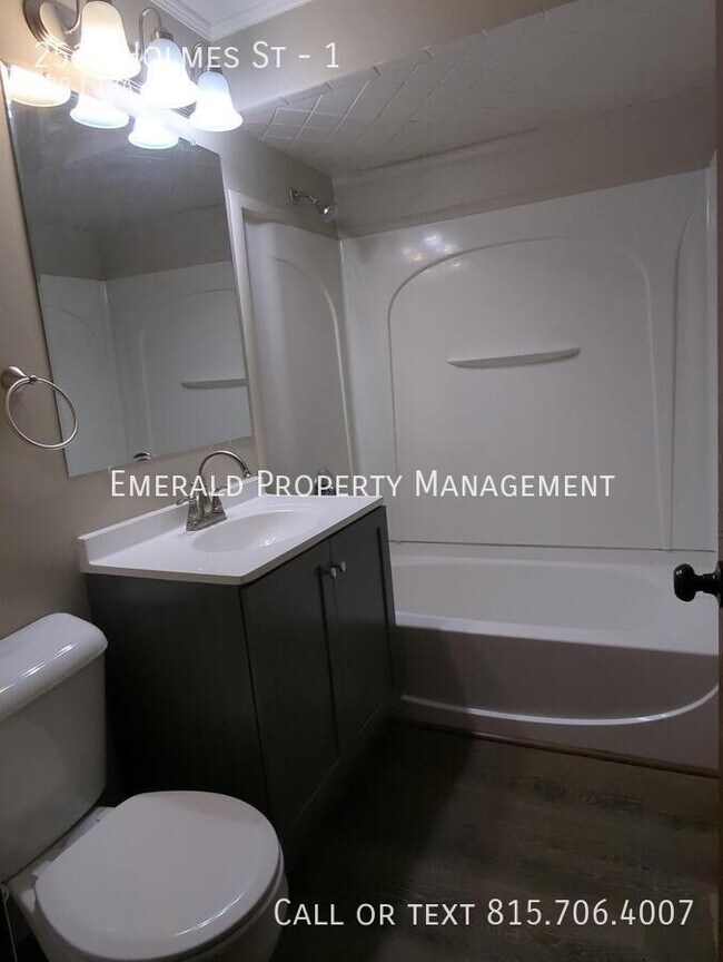 Building Photo - 2510 Holmes St