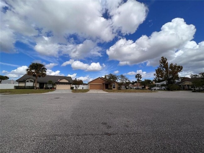 Building Photo - 8013 Gamboge Ct