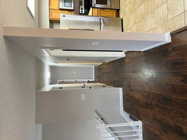 Building Photo - 407 Bertha Way