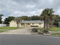 Building Photo - 731 Northwood Cir