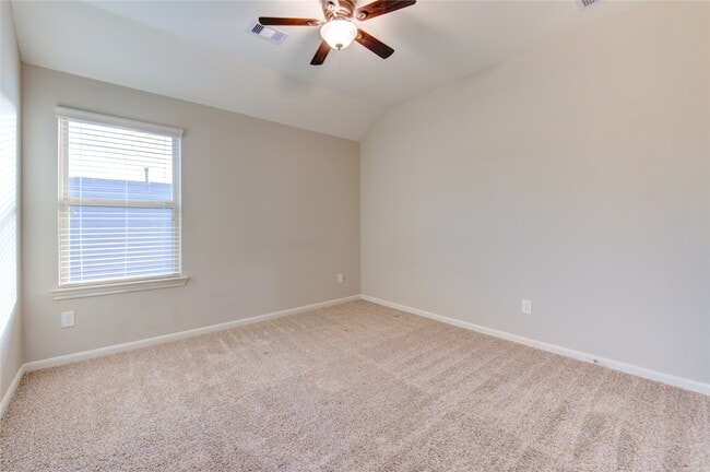 Building Photo - 16855 Big Reed Dr