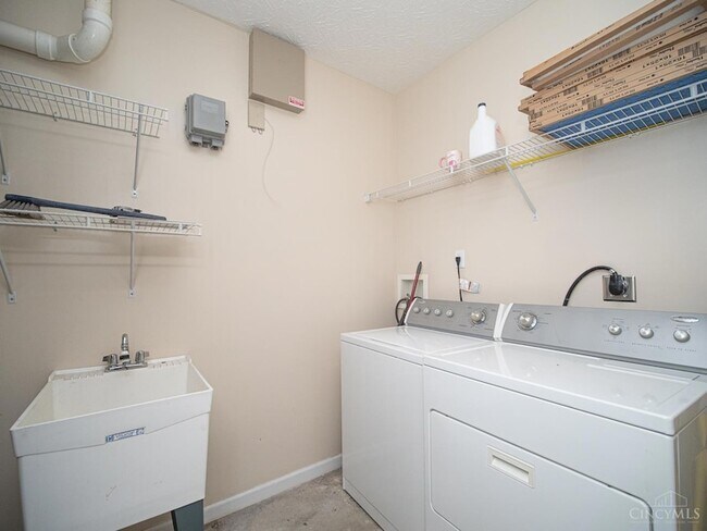 Building Photo - 2515 Ravine St