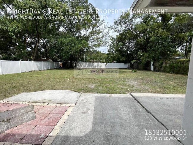 Building Photo - 123 Wildwood St