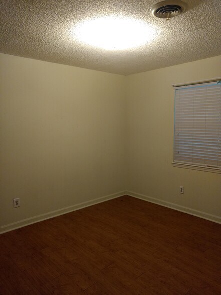 Building Photo - 2480 Andrew Dr NW