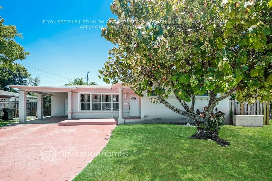 Primary Photo - 761 W Dayton Cir