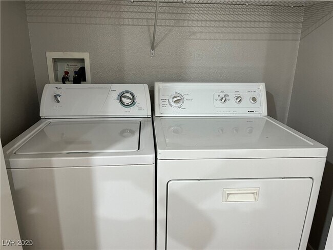 Building Photo - 5027 W Eldorado Ln