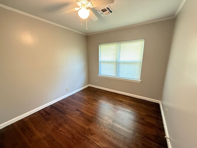 Building Photo - Coming Soon: Near the University 2 bedroom Duplex With Private yard