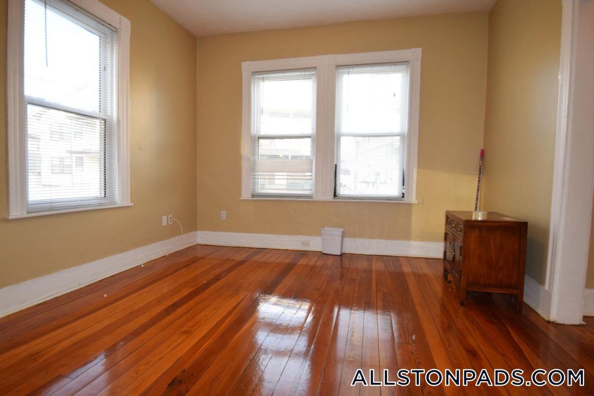 Building Photo - 6 Haskell St