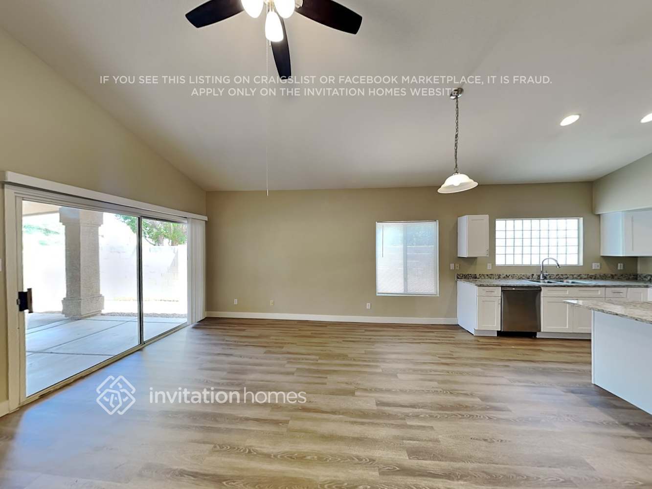 Building Photo - 710 S Catalina St