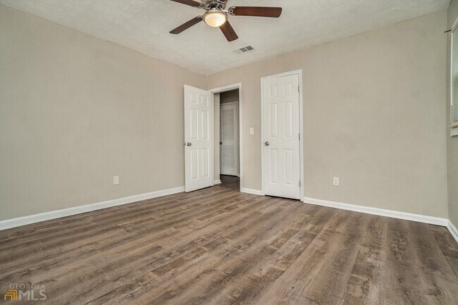 Building Photo - 1134 Balboa Ct