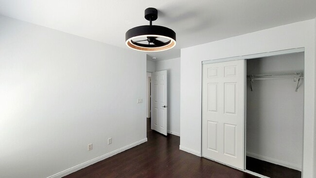 Building Photo - Lydian Ct  - 3 bedrooms , 2.5 bath, 1864 SQFT