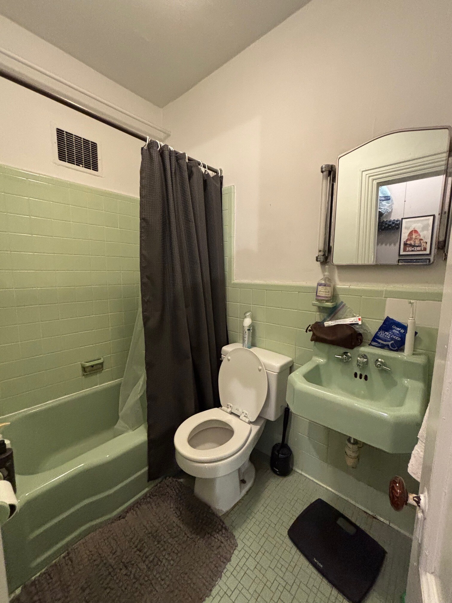 Building Photo - 82 Charles St