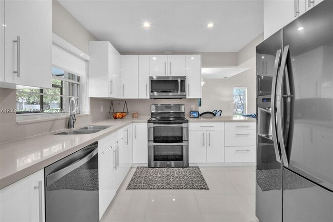 Building Photo - 15743 Woodgate Pl