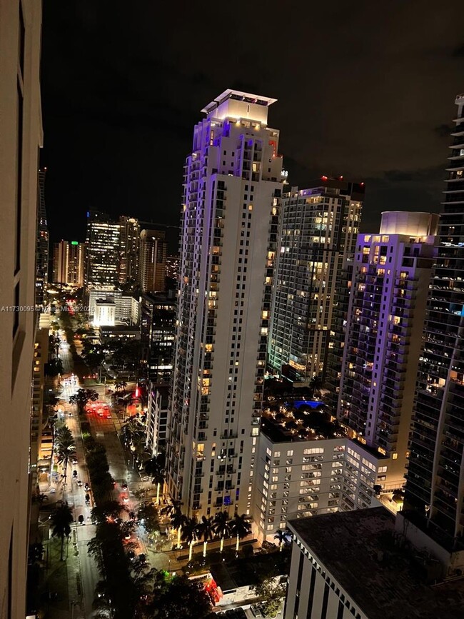 Building Photo - 951 Brickell Ave