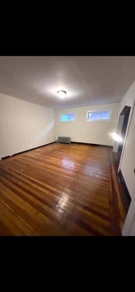 Building Photo - 1898 Schenectady Ave