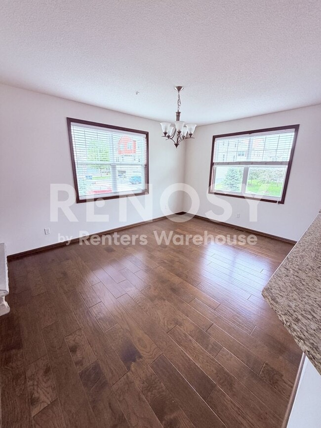 Building Photo - 9580 Madison Dr