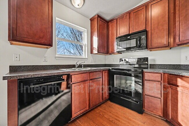 Building Photo - 3645 NW 84th Terrace