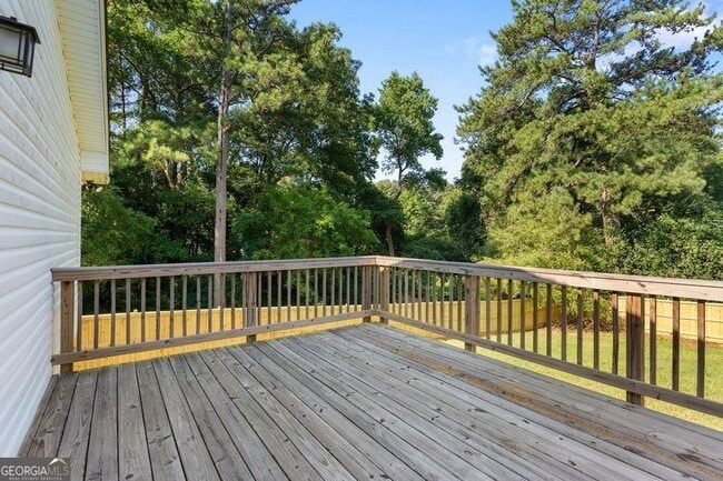 Building Photo - 2666 Davenport St